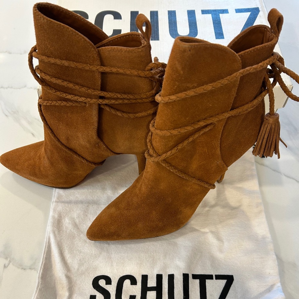 BNIB Authentic Schutz leather and suede booties Women's size 9.5